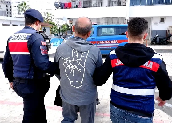 Silifke'de fuhuş operasyonunda 3 zanlı tutuklandı