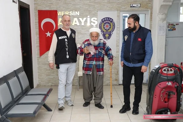 Mersin'de 78 yaşındaki kişi dolandırılmaktan son anda kurtuldu