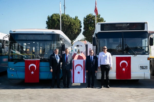 Büyükşehir Belediyesinden Kıbrıs'a hibe araçlar