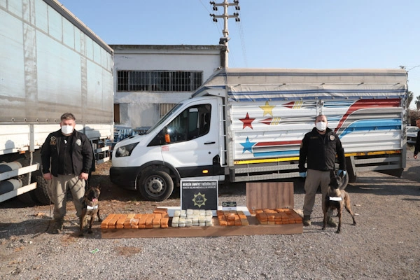 Mersin Emniyetinden dev operasyon, 44 kilo eroin ele geçirildi 