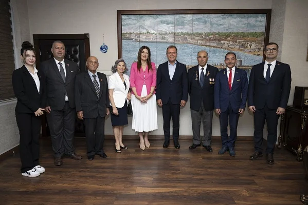 KKTC Mersin Başkonsolosu Zalihe Mendeli Başkan Seçer'i ziyaret etti