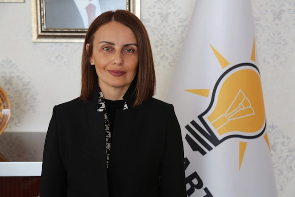 AK Parti Milletvekili Adayı Av. Sibel Söylemez Ramazan Bayramı Mesajı