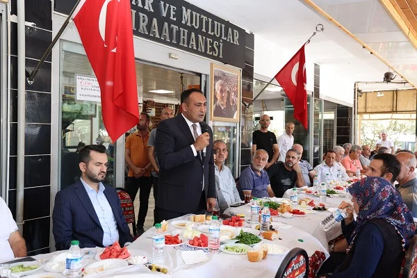 Başkan Yılmaz, Toroslar esnafı ile sabah kahvaltısında bir araya geldi