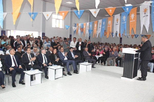 AK Parti Gülnar İlçe Başkanı yeniden Ahmet Şahin oldu