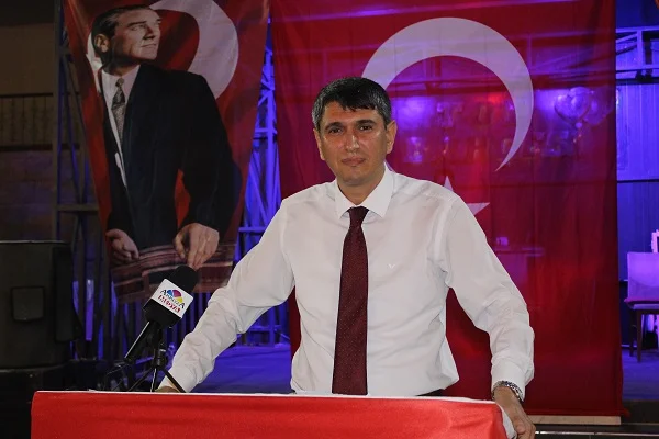 Tolga Arslan muhtarlar ve basın mensupları ile akşam yemeğinde buluştu