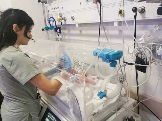 Çamlıyayla'da yol kenarına terk edilen bebeğin ailesinden 5 kişi yakalandı