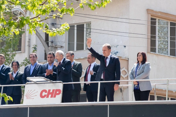 Kılıçdaroğlu ve Başkan Seçer Adıyaman'da incelemeler yaptı 