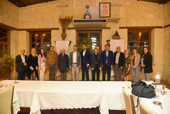 Kaymakam Otcu, Akademi Derneğinin İftar yemeğine katıldı