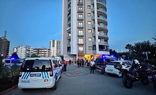 Mersin'de karısını tabancayla öldüren kişi intihar etti