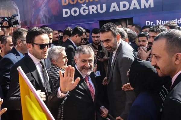 Bakan Nebati Mersin'de konuştu