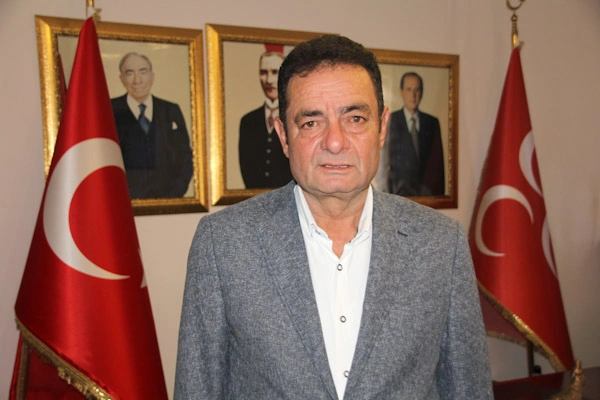 MHP Erdemli İlçe Başkanı Serin'den partilerinin pankartının indirilmesine tepki