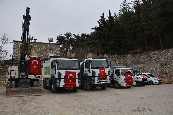 Gülnar Belediyesi araç filosuna bir yenisini daha ekledi