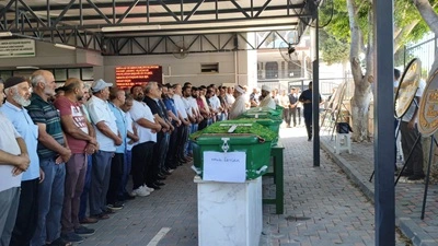 Tarsus Gözyaşlarına Boğuldu: Aynı Aileden 4 Kişi Son Yolculuğuna Uğurlandı