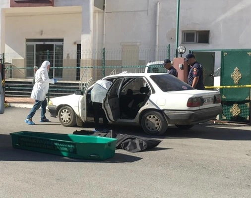 Tömük'te karısını tüfekle ağır yaralayan kişi aracında intihar etti
