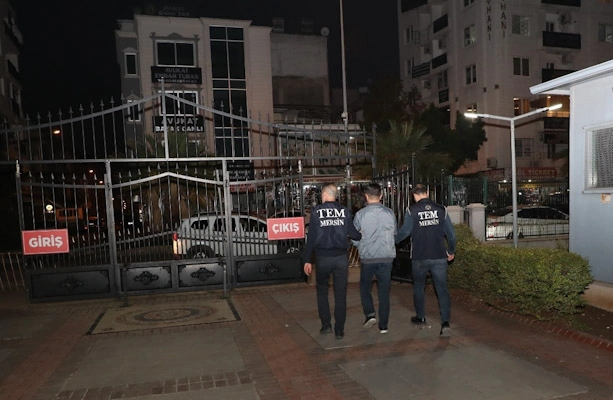 Mersin'de yakalanan FETÖ hükümlüsü cezaevine konuldu
