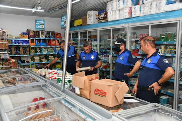 Yenişehir'de son kullanma tarihi geçmiş 64 paket süt ürünü bulundu